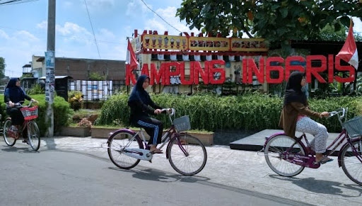 Kampung Inggris.